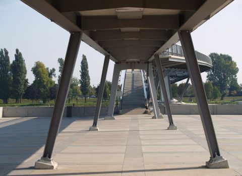 Jambes de pont  - Photo - olympia