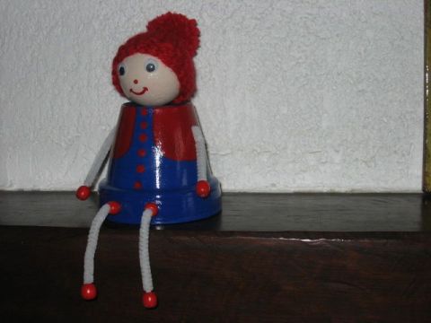 Personnage en pot de terre - Artisanat - JANINE ROQUESSALANE