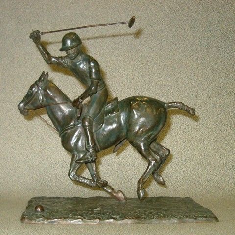 joueur de polo, back à gauche - Sculpture - PIERRE CHAMBRY