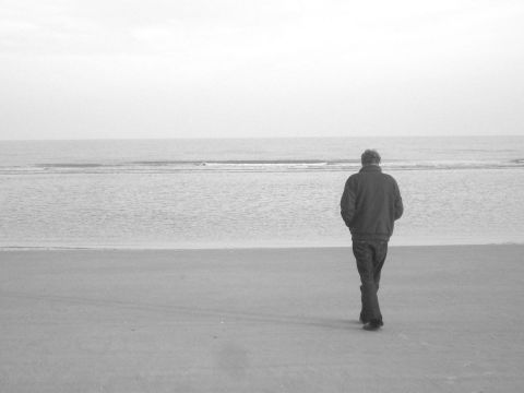 L'artiste Regis - Seul face la mer