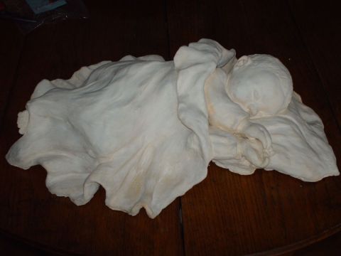 bébé dort. - Sculpture - nelly ARCHONDOULIS 