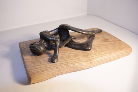Nue sur le lit - Sculpture - LUC