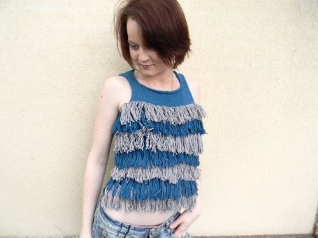 Débardeur à franges bleu été - Art textile - jetricote
