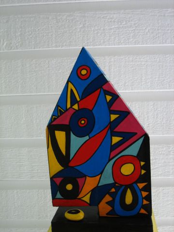 L'artiste ANTOINE MELLADO - Totem couleurs tropicales.