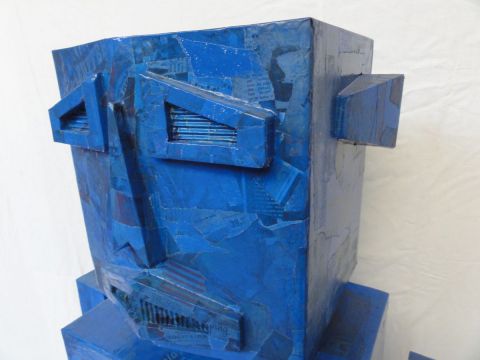 L'artiste Cyrille Plate - Robot bleu