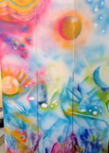 Voir le détail de cette oeuvre: Galaxie - Méditation - Peinture et spray acrylique sur paravent  -190x150